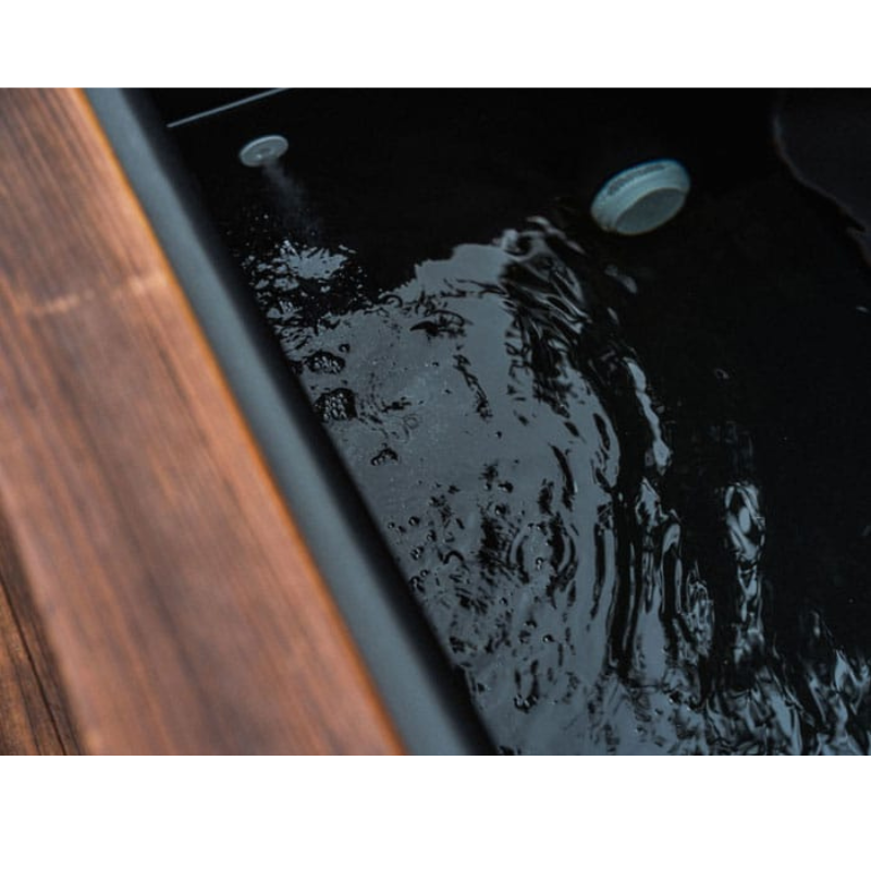 Kooru Cold Plunge Tub Redwood Immersion Bath